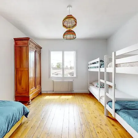 Maison Charentaise 12 A 14 Personnes Сasa de vacaciones *