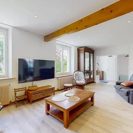 Maison Charentaise 12 A 14 Personnes